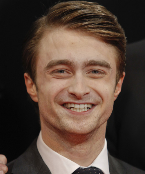 Daniel Radcliffe Short Straight   Light Brunette   Hairstyle with Side Swept Bangs