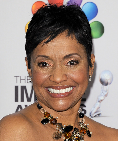 Glenda Hatchett Short Straight Black Hairstyle With Side