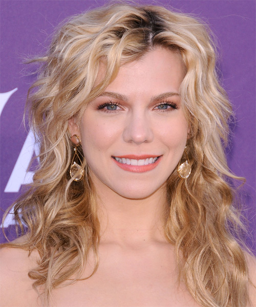 Kimberly Perry Long Wavy   Dark Blonde Shag  Hairstyle   with Light Blonde Highlights