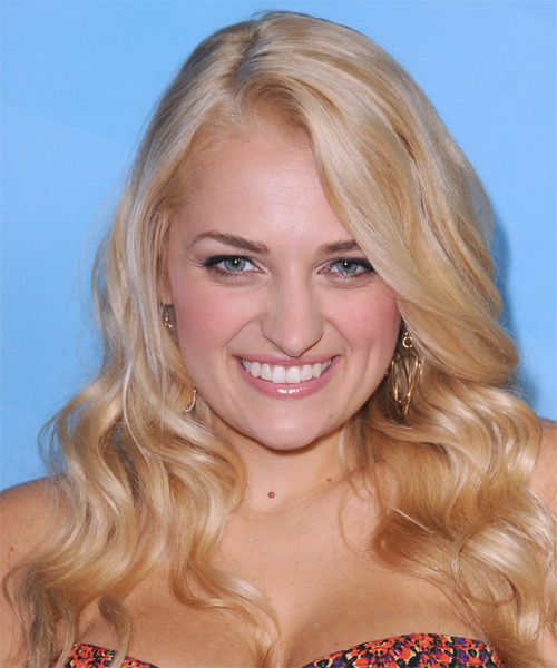 Ali Stroker Long Wavy   Light Honey Blonde