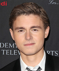 Callan McAuliffe Hairstyles