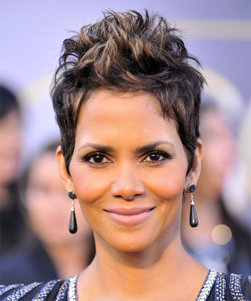 Halle Berry Short Straight   Dark Brunette   Hairstyle   with Dark Blonde Highlights