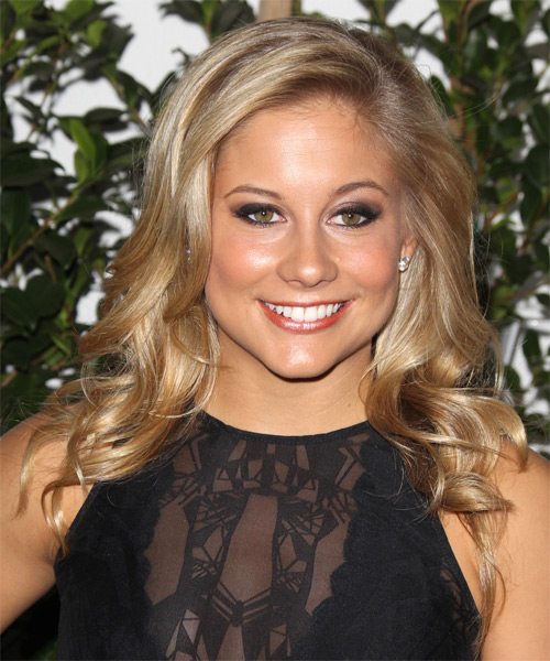 Shawn Johnson Long Wavy    Golden Blonde   Hairstyle   with Light Blonde Highlights
