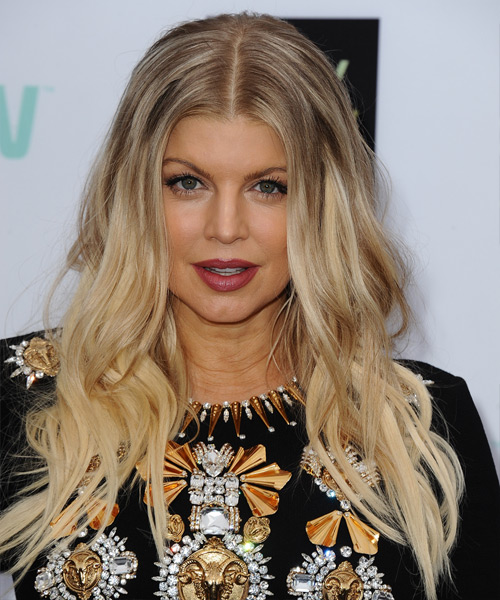 Fergie Long Wavy Casual Hairstyle - Light Blonde (Champagne)