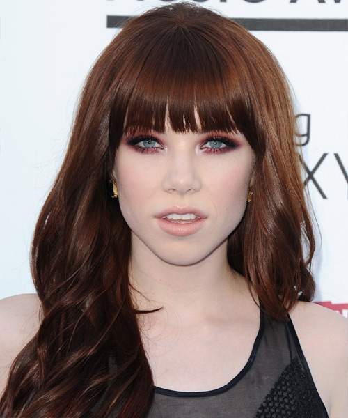 Carly Rae Jepsen Long Wavy Hairstyle