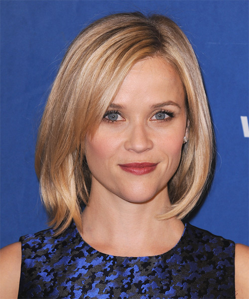 Reese Witherspoon Medium Straight    Strawberry Blonde Bob    with Light Blonde Highlights