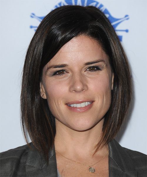 Neve Campbell Hairstyles, Hair Cuts and Colors