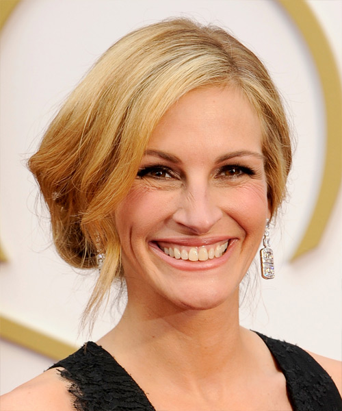 Julia Roberts Honey Blonde Updo