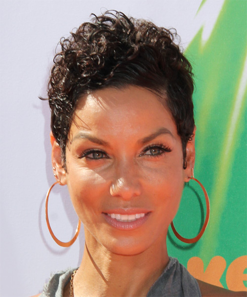 Nicole Mitchell Short Curly Hairstyle.
