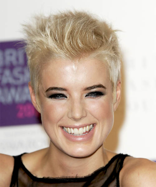 Agyness Deyn Short Straight hairstyle with tapered sides