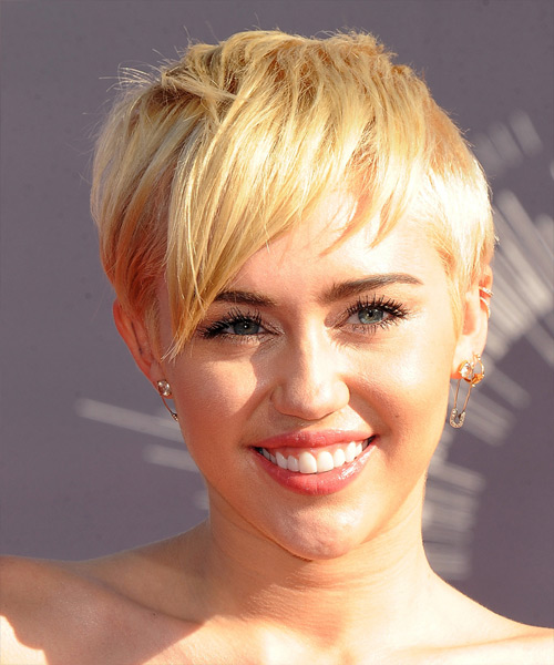 Miley Cyrus Short Straight Honey Blonde Hairstyle