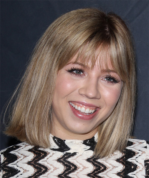 Jennette McCurdy Medium Straight    Champagne Blonde Bob  with Blunt Cut Bangs - side on view