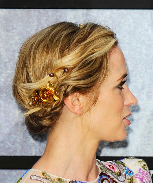 Image of Blunt wavy updo hairstyle