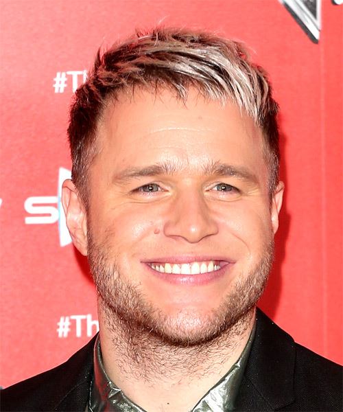 Olly Murs Short Straight   Black Platinum    with Blunt Cut Bangs - side on view