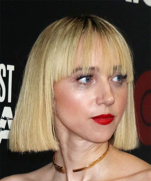 Zoe Kazan Medium Straight    Blonde Bob  Haircut with Blunt Cut Bangs  - Side on View