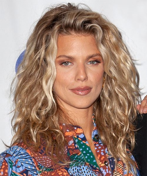 AnnaLynne McCord Long Wavy    Blonde     with Light Blonde Highlights - side on view