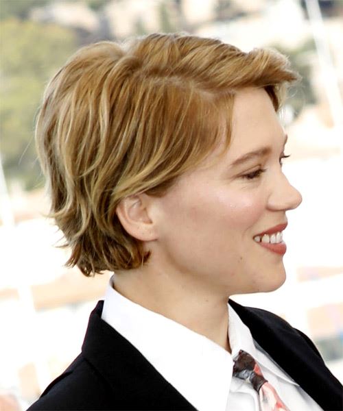 Lea Seydoux Light Red Pixie  with Side Swept Bangs  and  Blonde Highlights - side on view