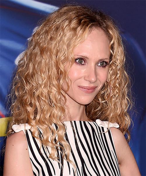 Juno Temple Long Curly    Blonde - side on view