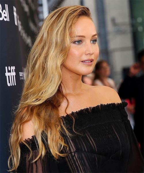 50 Classy Long Blonde Hairstyles for 2023