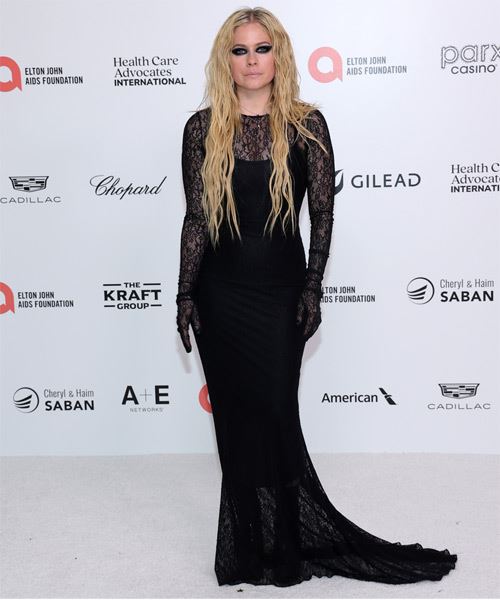Avril Lavigne Long Edgy Hairstyle With Waves - side on view