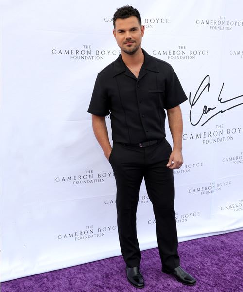 Taylor Lautner Short Hairstyle - side on view