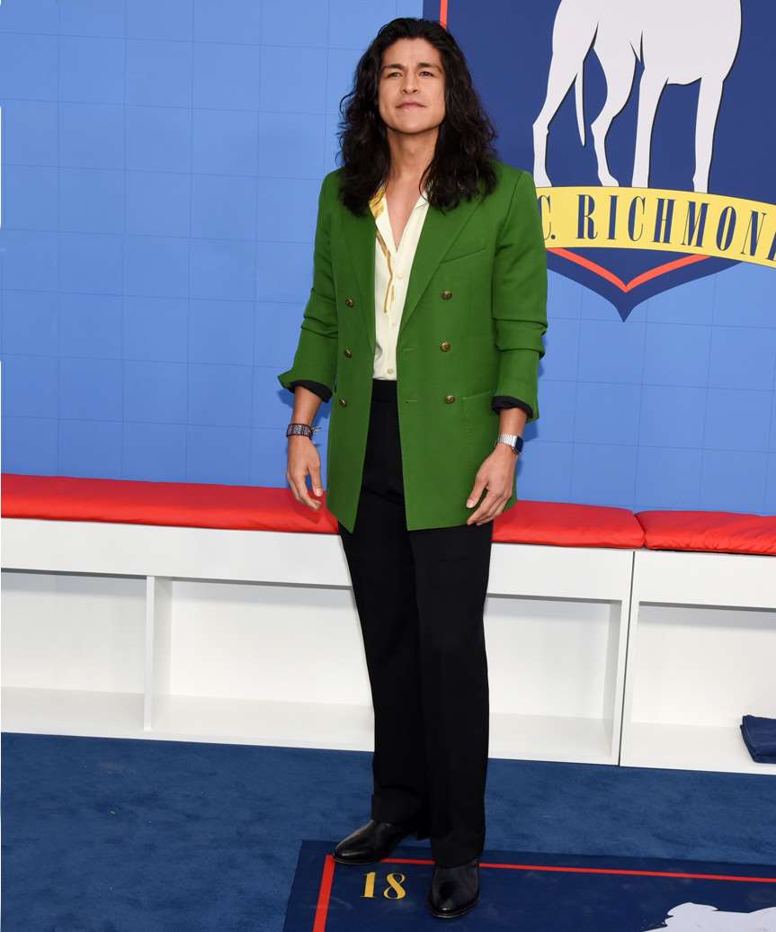 Cristo Fernandez Long Luscious Hairstyle - view from the side