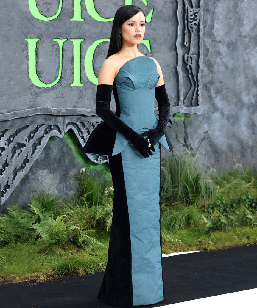 Jenna Ortega Long Sleek Hairstyle - view from the side