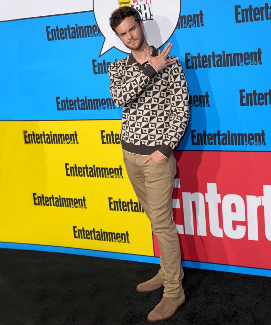 Jack Quaid Short Hairstyle With Natural Waves - view from the side