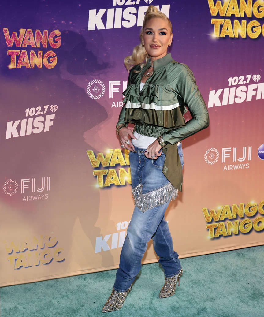 Gwen Stefani Half-Up Hairstyle With Twisted Top Knot - view from the side