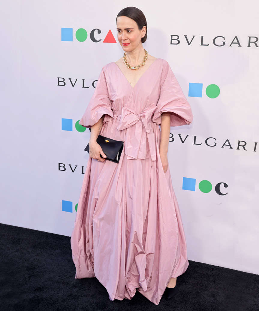 Sarah Paulson Short And Sleek Hairstyle - view from the side