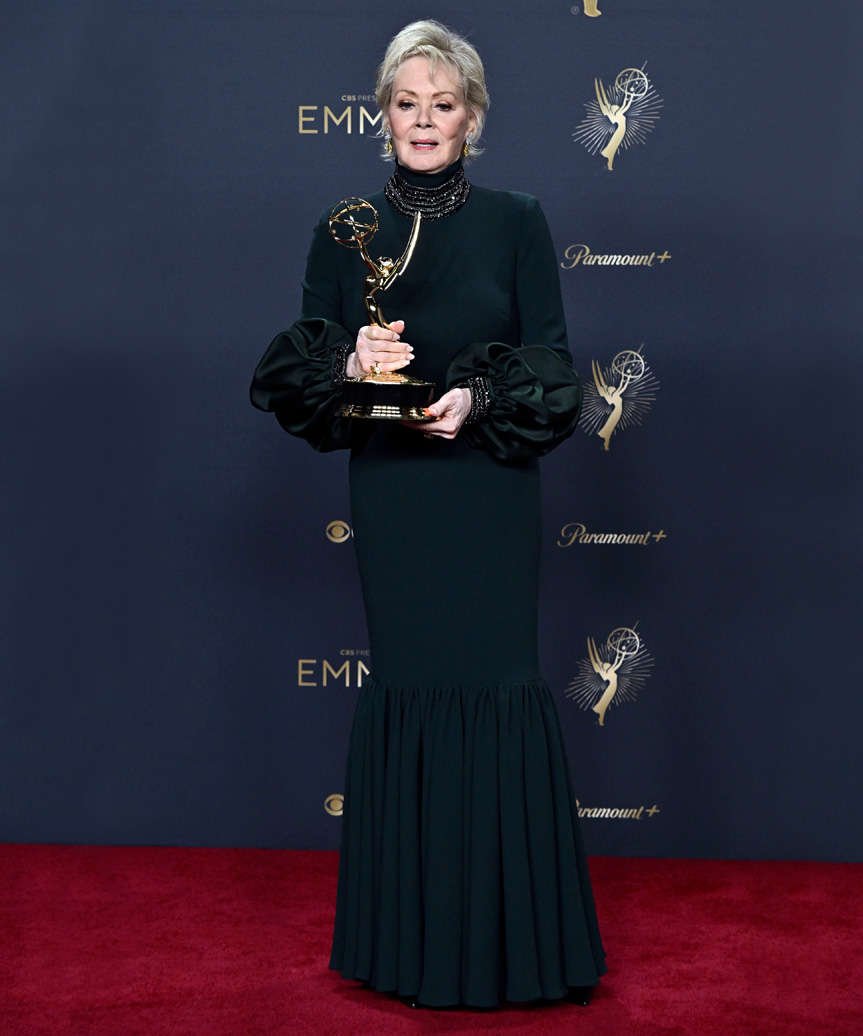 Jean Smart Well Styled Pixie Hair Cut - view from the side