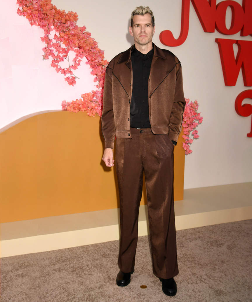 Timothy Simons Hairstyle - view from the side