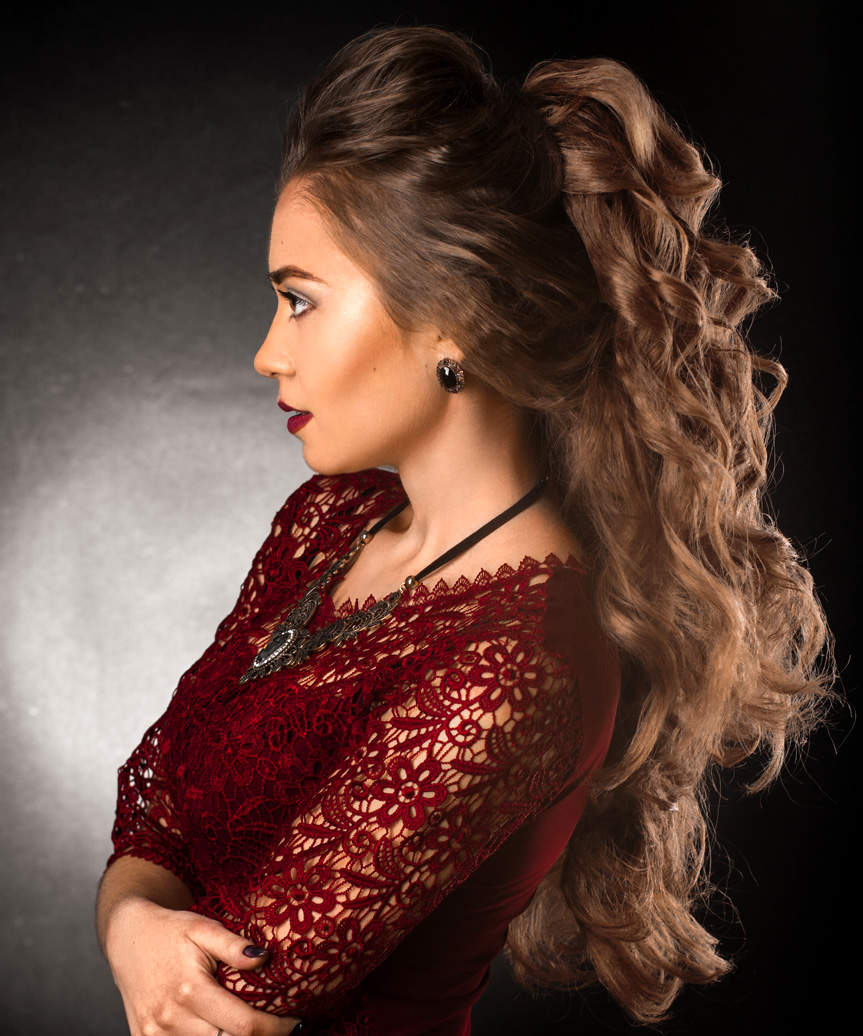 Half-Up Half-Down Hairstyle With Curls - view from the side