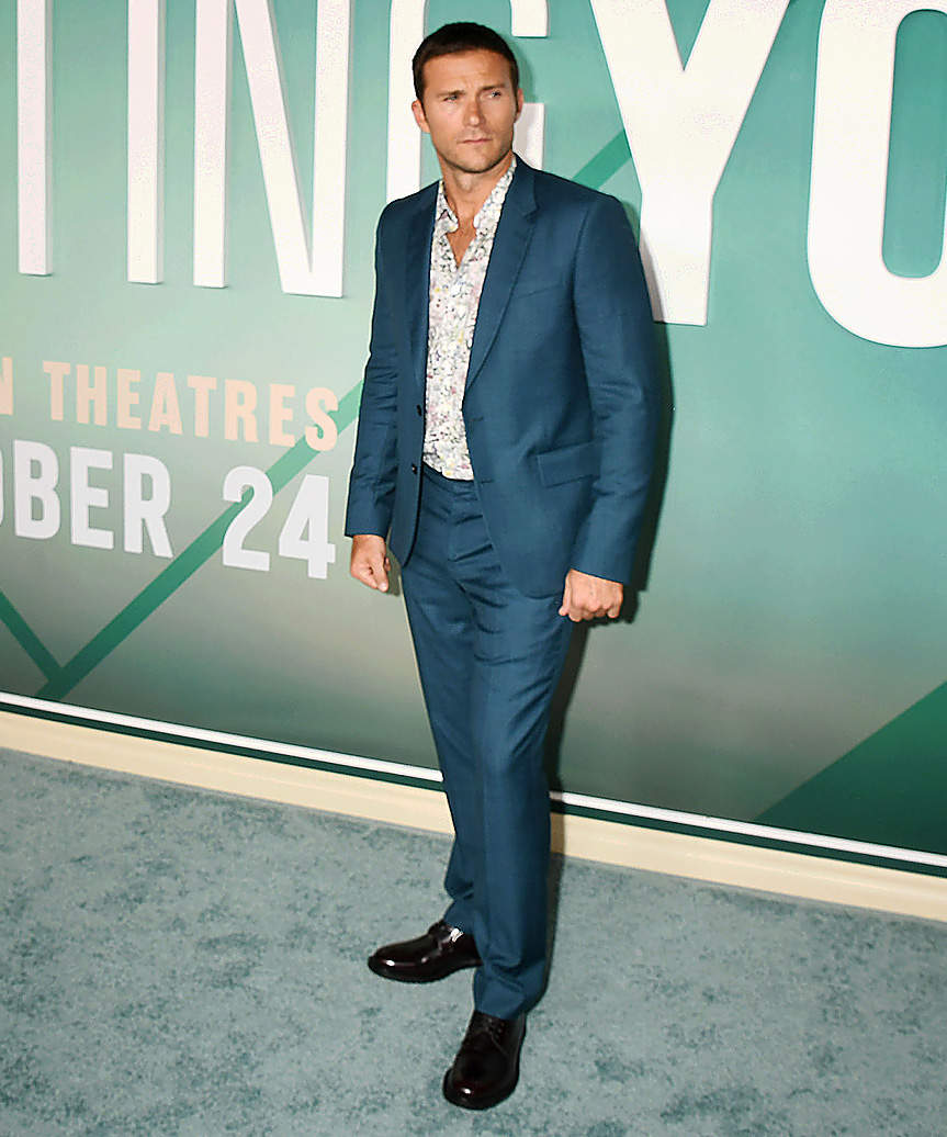 Scott Eastwood Short Low‑Maintenance Hairstyle - view from the side