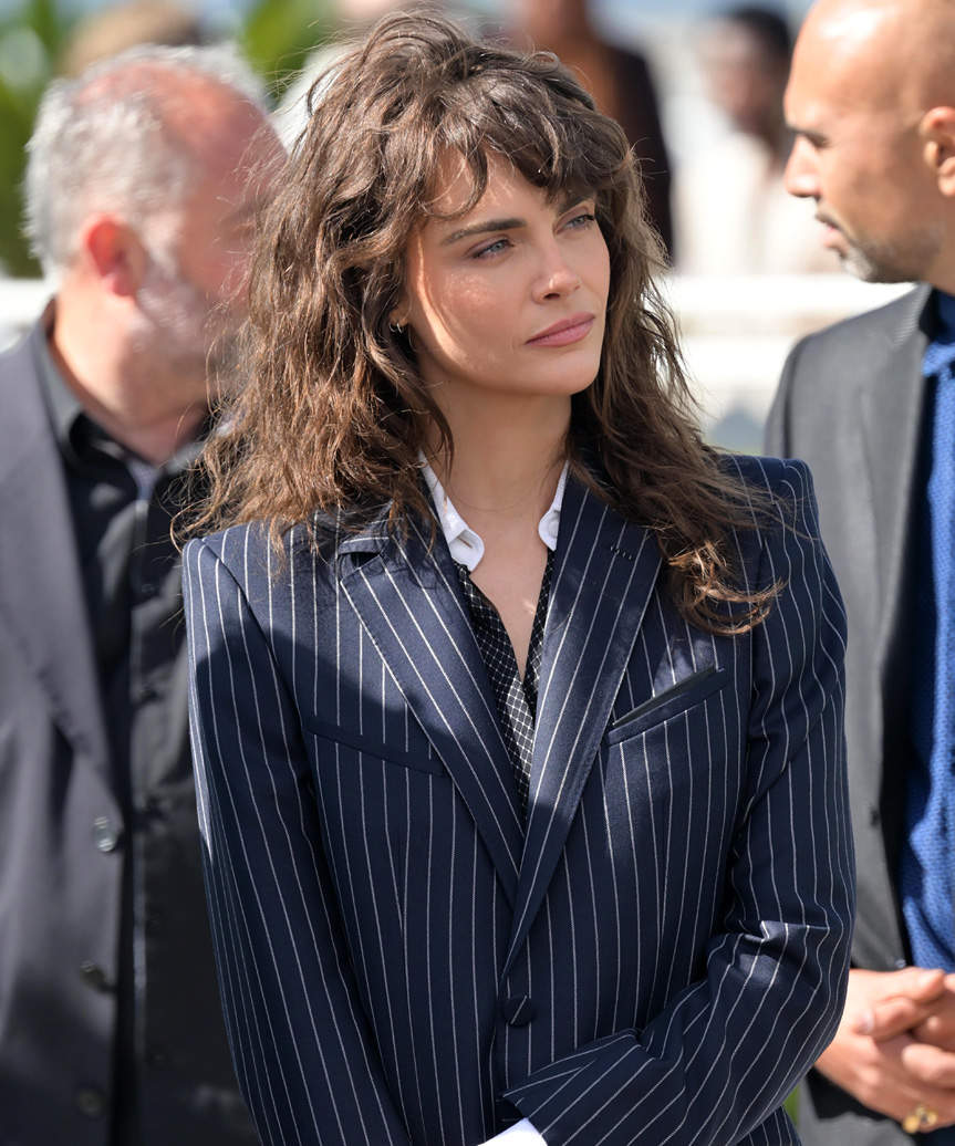 Cara Delevingne Long Shag Hairstyle With Curtain Bangs  - view from the side