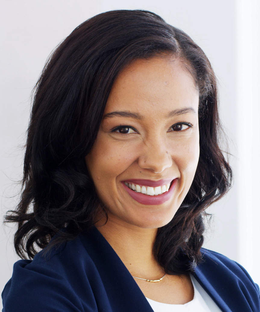 Shoulder-Length Hairstyle With Mid-To-End Curls - view from the side