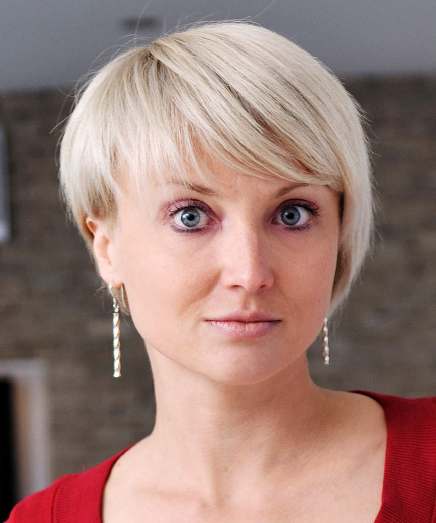 Elegant Asymmetrical Pixie Bob Haircut - view from the side