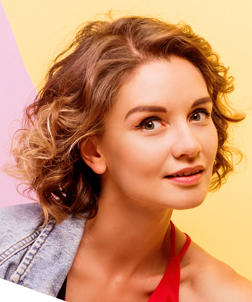 Short Playful Hairstyle With Curls - view from the side