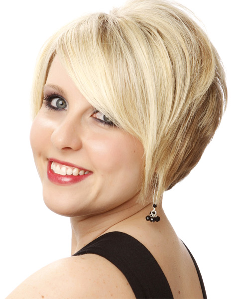  Light Blonde Hairstyle With Tapered Neckline And Long Top And Sides - side on view