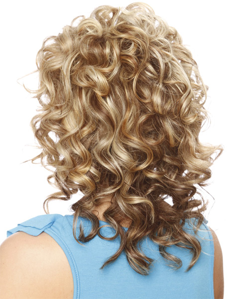  Bouncy Hairstyle With Voluminous Curls - side on view