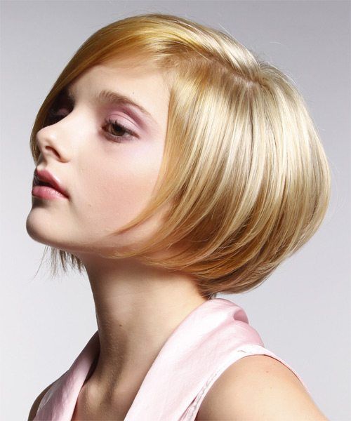 Short Layered  With Side-Swept Bangs - side on view