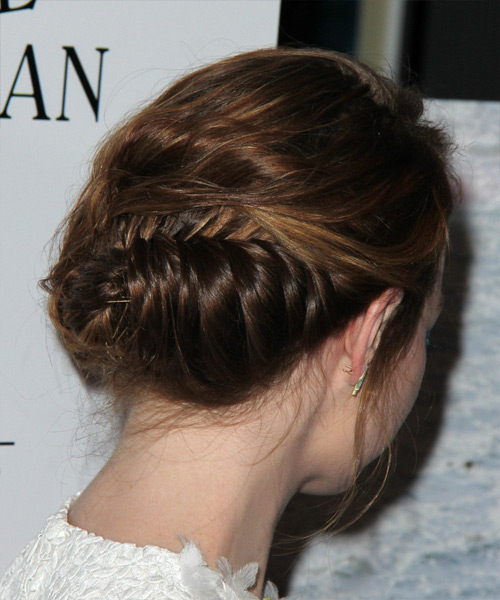 Emma Stone Long Wavy    Updo - side view