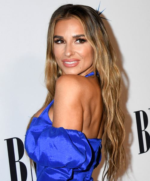 Jessie James Decker Long Hairstyle With Highlights - side view