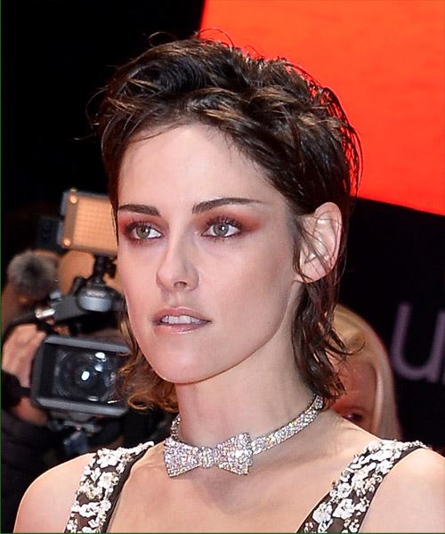 Kristen Stewart Mullet Hairstyle With Choppy Curtain Bangs - side view