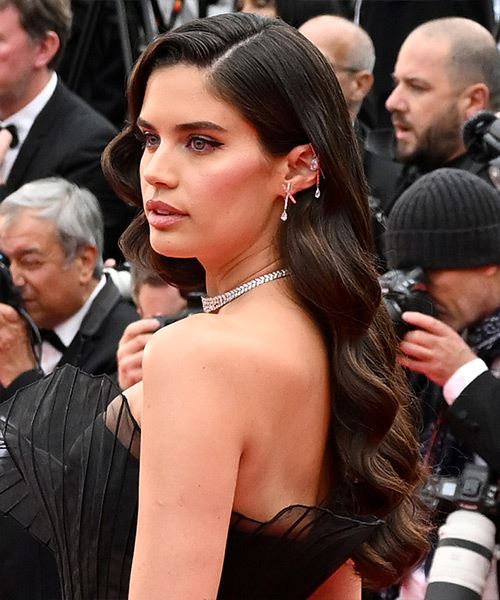Sara Sampaio Hairstyle From Cannes Film Festival 2023 - side view