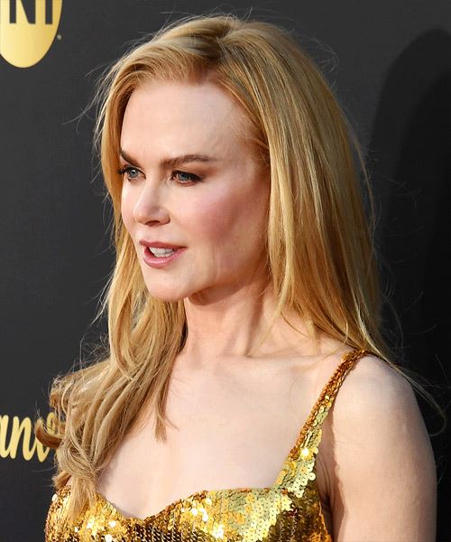 Nicole Kidman Long Side-Parted Hairstyle - side view