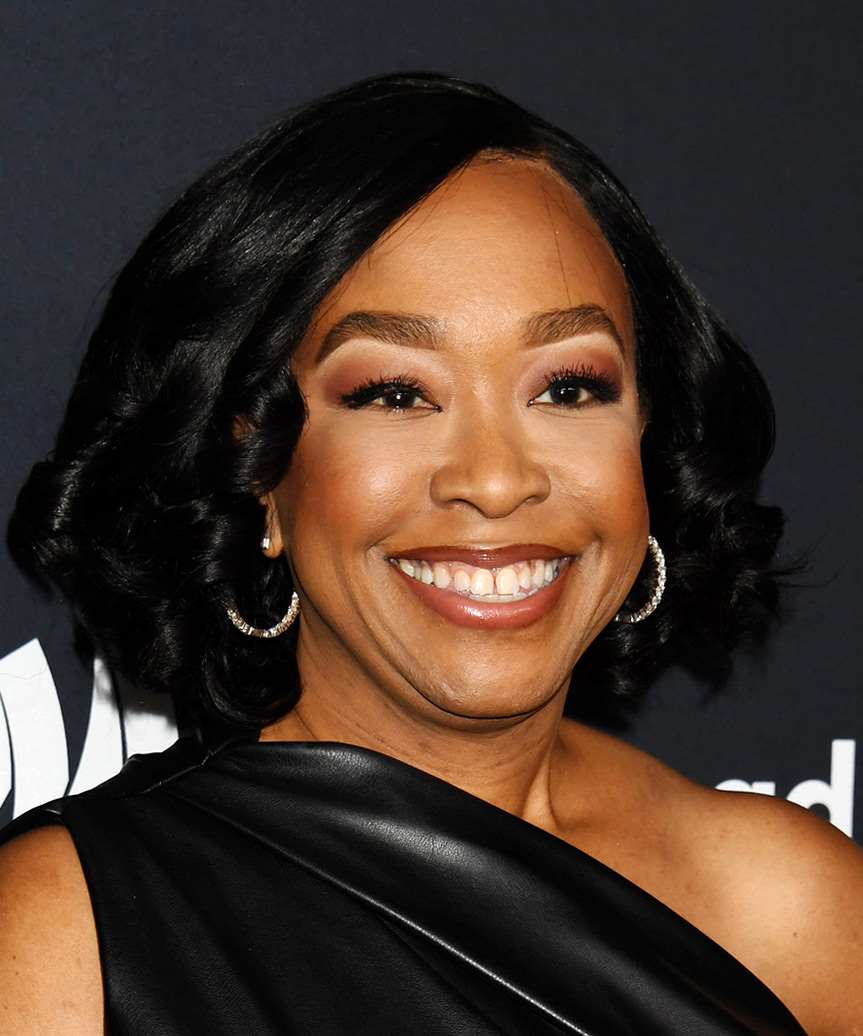 Shonda Rhimes Medium-Length Hairstyle With Tight Curls - side view
