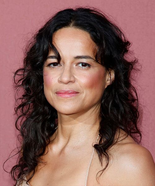 Michelle Rodriguez Hairstyle With Tight Curls - side view