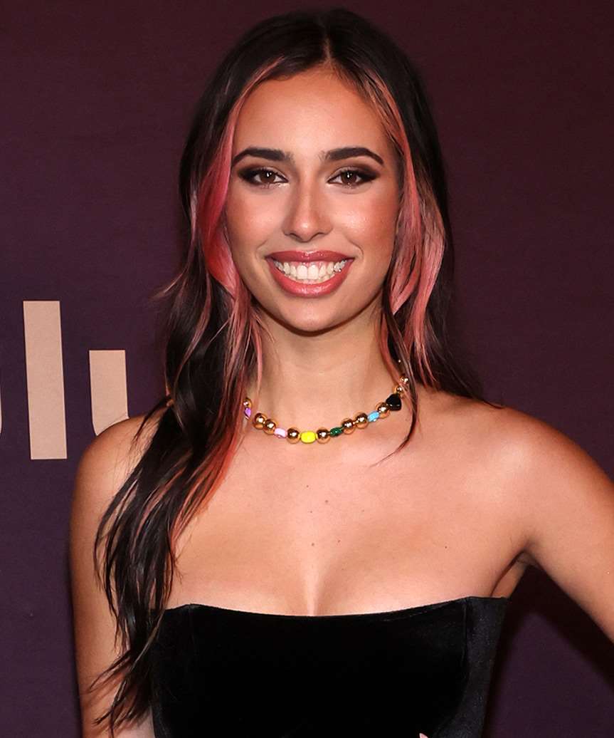 Kylie Cantrall Money Piece Hairstyle - side view