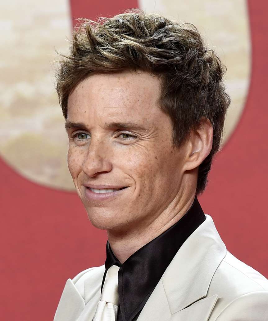 Eddie Redmayne Short Hairstyle With Natural Highlights - side view